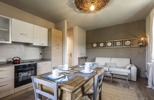 Canelli Villa | Casale Dell'acero Rosso 10, Emma Villas