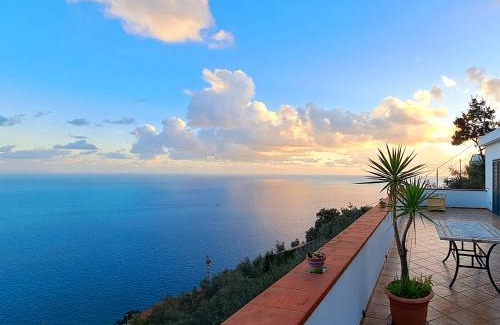 Furore House | "CASALENA" Villa a Furore Amalfi coast con grande terrazzo e vista sul MARE