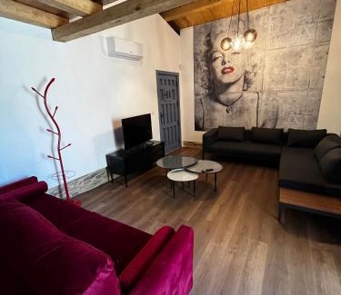 Outeiro de Rei House | CASAS DA FORTALEZA Casa da Torre