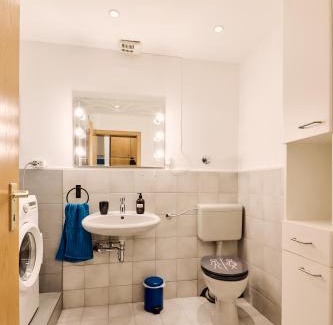 Ronsdorf Apartment | CASATUA - Ruhig - Arbeitsplatz - Balkon - Messe - WiFi