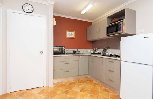 Norfolk Island Apartment | Cascade Garden Apartments