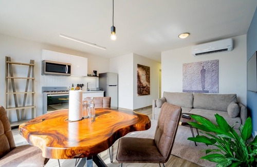 Santa Ana Apartment | Casco View Life - Premium View. 1 Bedroom