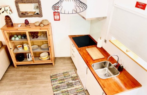 Alfarim House | Casinha Azul near Meco Beach