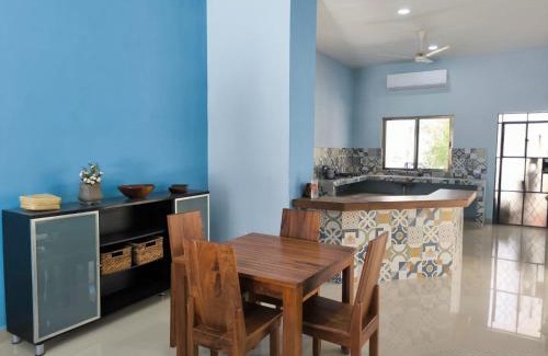 Centro House | Casita Azul