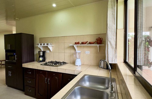 Carmen House | Casita Kibbie.
