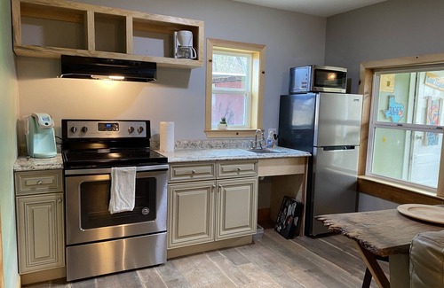Hemphill House | Casita Crappie- downtown Hemphill, Texas