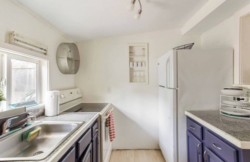 Northwest Los Angeles Heights House | Casita Malbec near downtown San Antonio