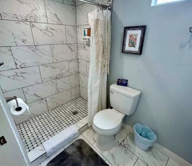 Northwest Los Angeles Heights Apartment | Casita -Mins to Downtown Serene at Santa Monica