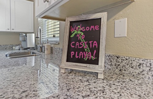 Anona Condo | "Casita Playa" Our Super-Cute 1/1 Beach Getaway! 6 min from IRB!