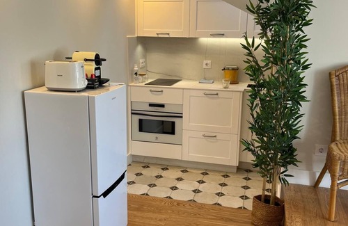 Lastres Apartment | Casona del Sol Atico-Apartment-Balcony-Private Bathroom