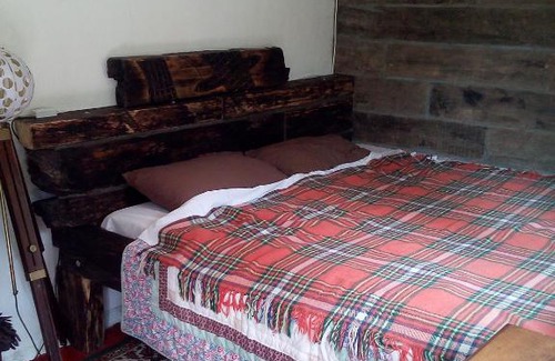 Ogonnelloe House | Castaway Cabin