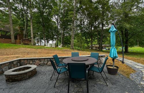 Mineral House | Castaway Cove