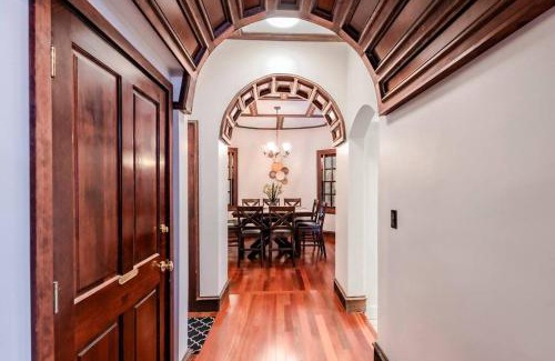 Southwest Hills House | Castle Estate in SW Portland minutes from Downtown