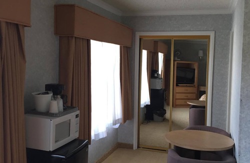 Russian Hill Hotel | Castle Inn