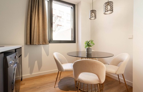 Adelfas Apartment | Catalina 010 apartment in Madrid