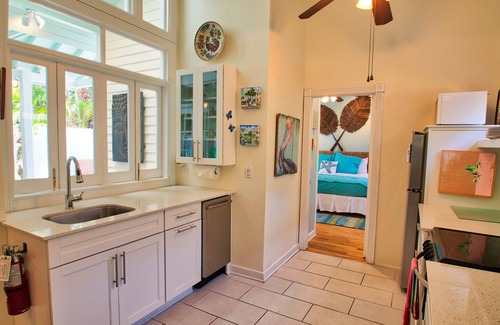 Uptown - Upper Duval House | Catherine House: A charming Old Town Key West cottage