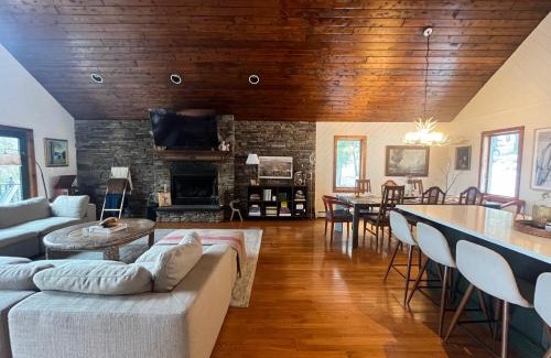 Prattsville Ski Chalet | Catskills Cabin: Hot Tub, Firepit, WFH, Ski, Games
