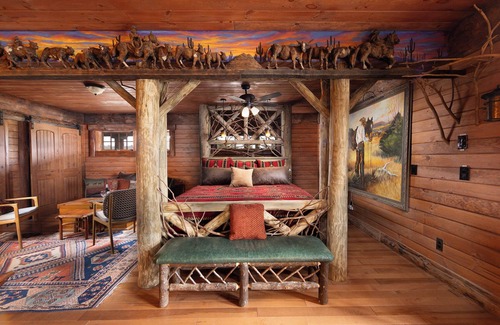 White Lake Resort | Cattle Drive Suite @ Driftwood Ranch - a Horse and Cattle Ranch - White Lake, NY