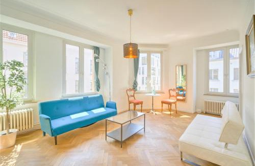 University District Apartment | Cauliflower Lodge. Apartment in Heart of Antwerp