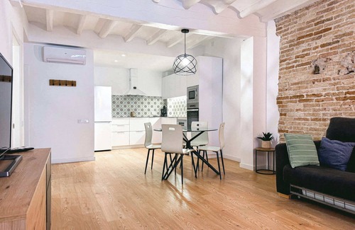 Old Town Apartment | Cavallers by Unik Vacation