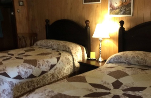 Windham Hotel | Cave Mountain Motel