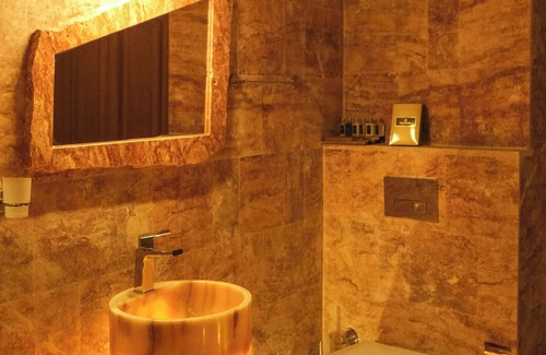 Uchisar Apartment | Cave Room with Traditional Turkish Bath 102