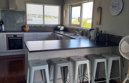 Cable Bay House | CBay Holiday Home - Spectacular 180˚ Views
