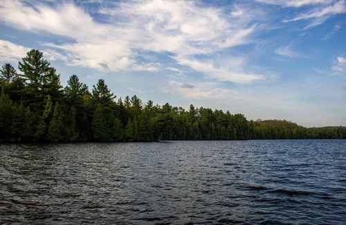 North Frontenac House | Cedar Cabin - North Frontenac Lodge