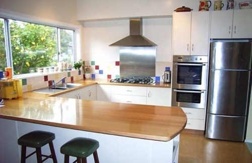 Blackmans Bay House | Cedar Cottages Blackmans Bay