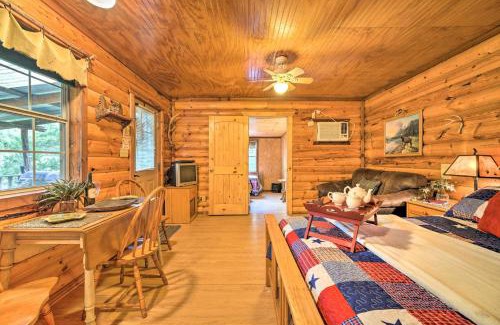 Davis House | Cedar Falls Cabin Nestled by Honey Creek
