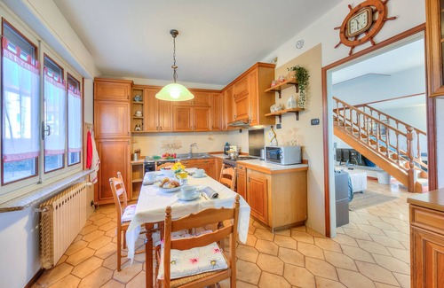 Angera House | Cedar House Villa Few Minutes From Lake, Angera, Italy