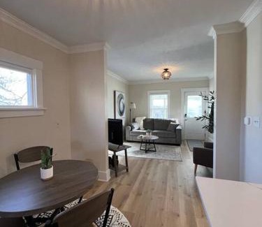 Aksarben - Elmwood Park House | Cedar Street Retreat - Heart of Aksarben!