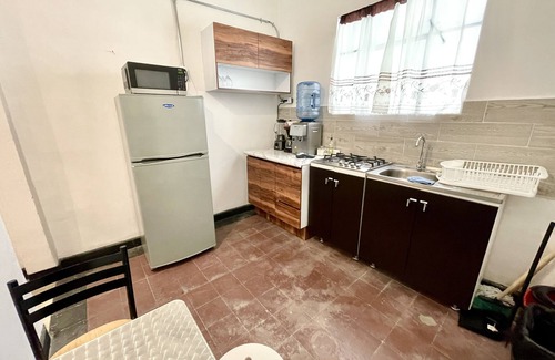 San Pablo de Los Frailes Apartment | Central Spacious, Clean Apartment 4-6 family & pet, Ideal for Family or Groups