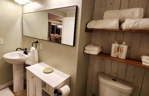 Arlington House | Centennial Trail Cottage