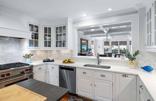 Centerville House | Center Of It All: 454-Cv Sea Captain's Estate with Heated Pool and Pickle Ball Court