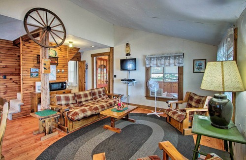 Center Ossipee Cottage | Center Ossipee Pet-Friendly Cottage w/Dock!