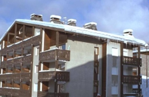 Les Carroz-d'Araches Apartment | Central 2-BR Apt, Sleeps 6, Balcony, Parking, Near Ski Lifts & Shops