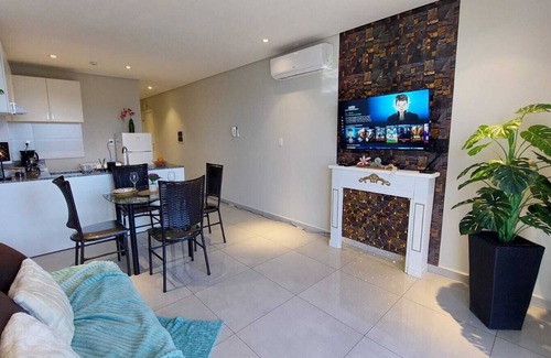 Encarnacion Apartment | Central apartment with pool near the beach in San Jose