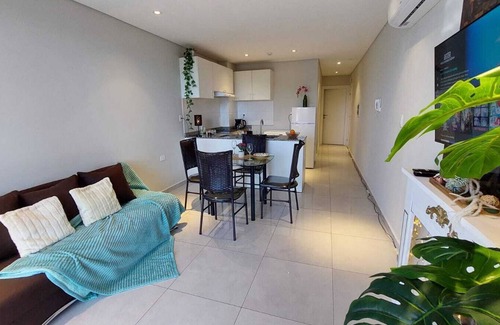 Encarnacion Apartment | Central apartment with pool near the beach in San Jose