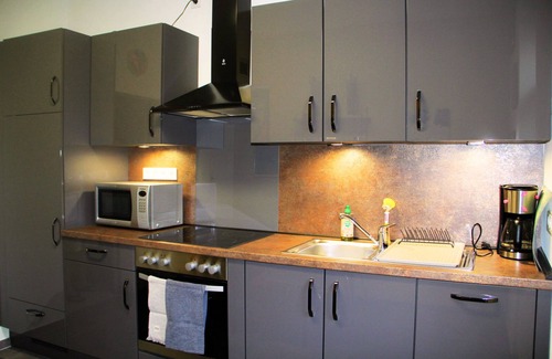 Alt-Kurenz Condo | Central, bright + cozy vacation apartment (64 sqm) on the ground floor of an old detached house