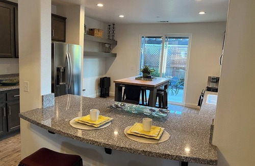 Callender House | CENTRAL COAST NEAR, BEACH, GOLF, WINERIES, VANDENBURG AFB, SANTA BARBARA, PISMO.