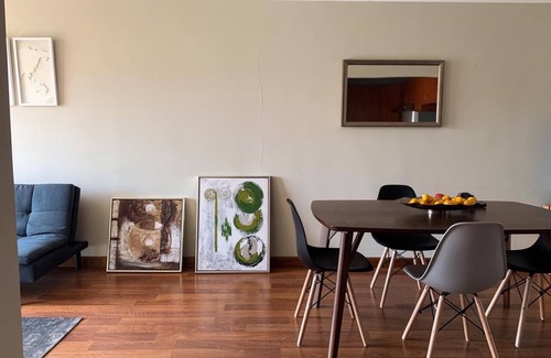Zona 1 Apartment | Central, comfortable and friendly private room.