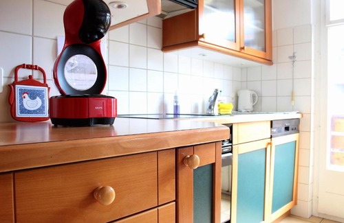 Noes Apartment | Central & Cozy | Residence A