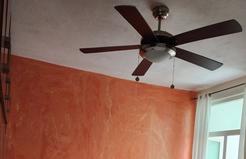Tamazula de Gordiano House | Central family home / garage & WiFi.