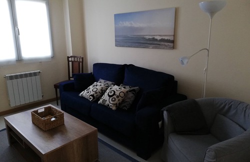 San Lazaro y Otero Apartment | Central Floor And Well Connected