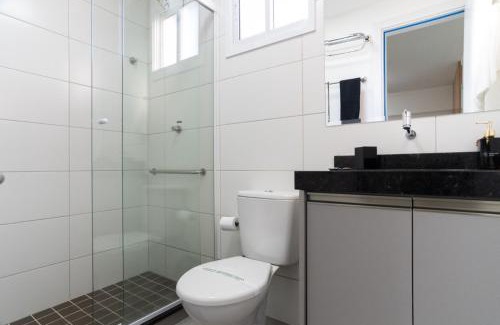 Centro Apartment | Central novo 2 quartos com Ar- Q e F home office