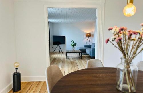 Vejle Apartment | Central og rummelig lejlighed i Vejle