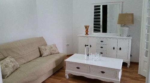 Dorobanti Apartment | Central Piata Dorobanți București renovated open space