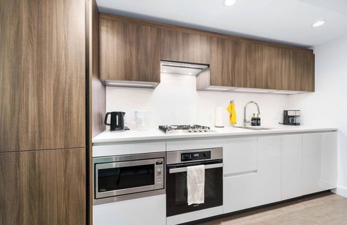 Richmond City Centre Condo | Central Richmond - Studio