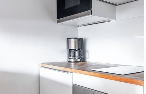 Lahti Apartment | Central Studio Apartment with Balcony